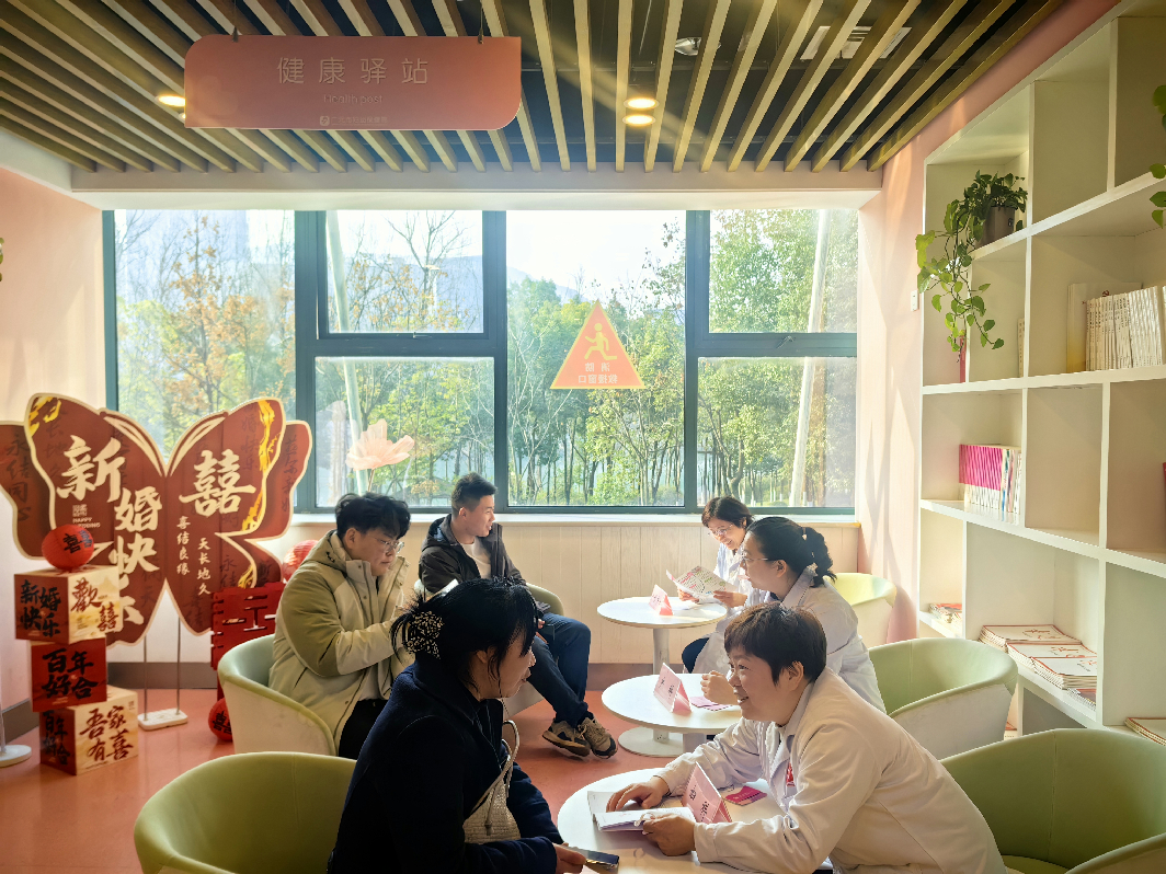 ee1b642085184ac7af3aa180de1f7176.png 图片2.png